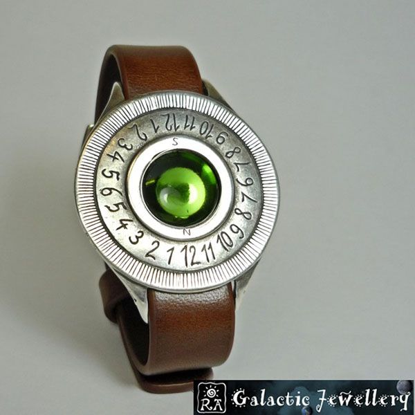 Solar Tempus - wrist worn sundial bracelet